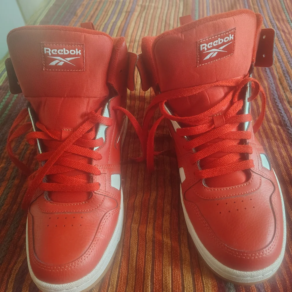 Reebok Red and White High-Top Sneakers - Picture 1 of 5